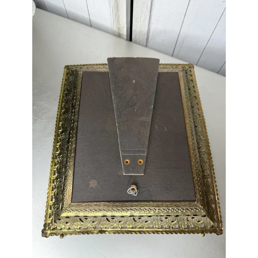 Vintage Ornate Gold Tone Metal Picture Frame Tabletop Decor Hollywood Glam